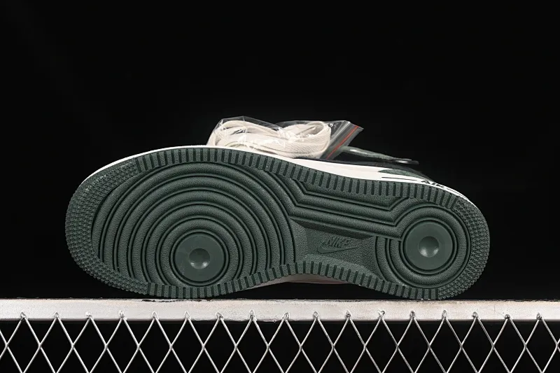 All categories Nk Air Force 1 Air Force series Nk Air Force 1 Mid Air Force mid-top Nk Air Force 1'07 Mid black military green Air Force One mid-top casual sneakers CG9908-103